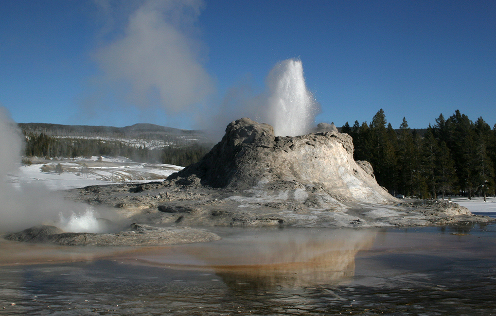 » Yellowstone Geology Tour